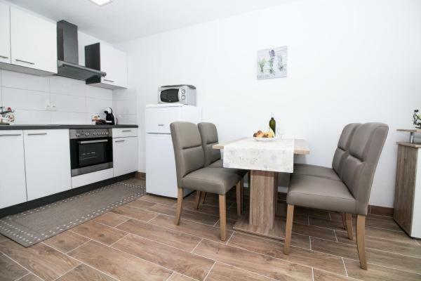 Apartamento Mara Rogoznica  Exterior foto
